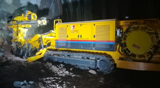 斯诺克直播虎牙1号台:世界首套！中国中煤550米超长工作面刮板运送成套配备交给投产